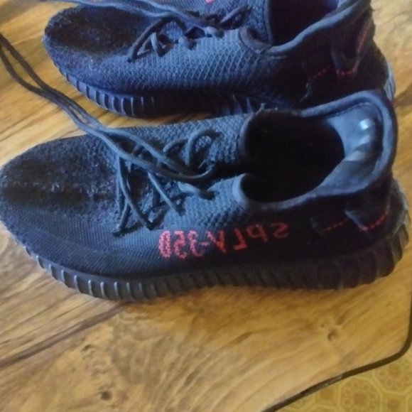 Adidas Yeezy Boost size 6 - Picture 4 of 4